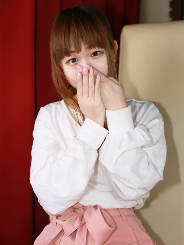 Distance・阪神尼崎 きあら 18歳 T：148cm　B：79(B)　W：54　H：83