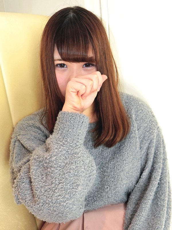 Distance・阪神尼崎 みおり 18歳 T：159cm　B：86(C)　W：57　H：88